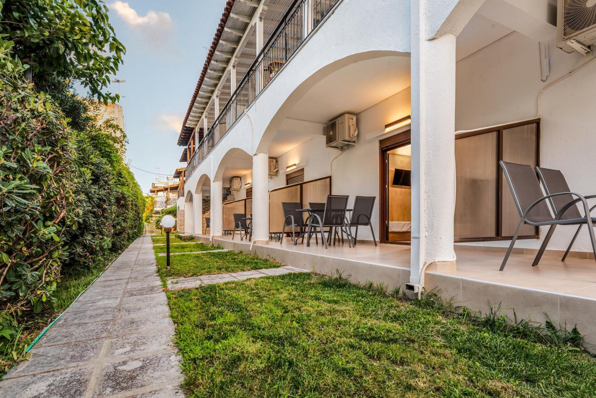 Odyssey Accommodation Pefkochori Exterior foto
